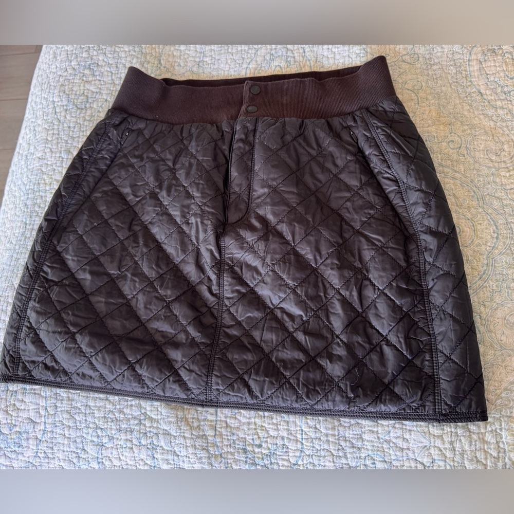 Athleta Quilted Lodge Skirt Sz 6